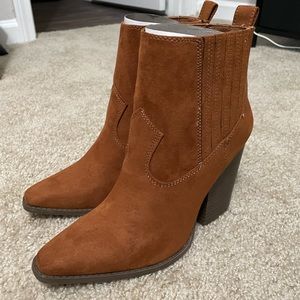 Western Chesnut Boots